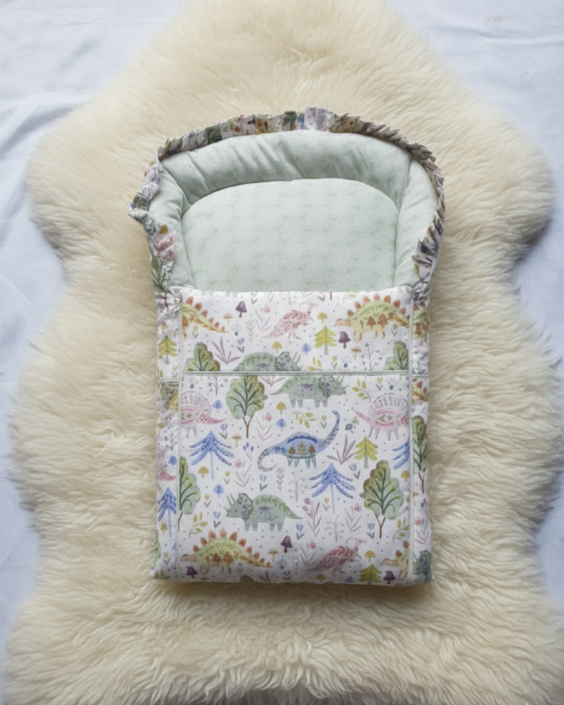 Dino Dreams - Carry Nest | Cotton