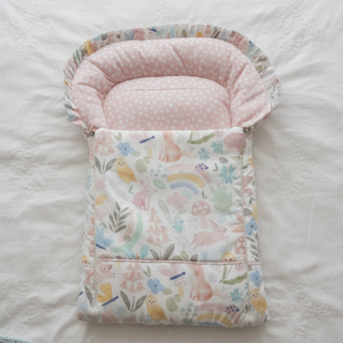 Dreamy Forest - carrying nest