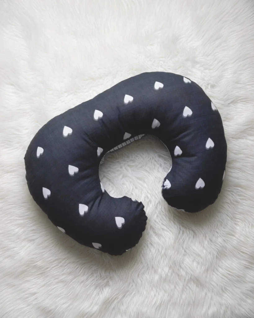 Midnight Hearts - Nursing Pillow (52cm × 65cm)